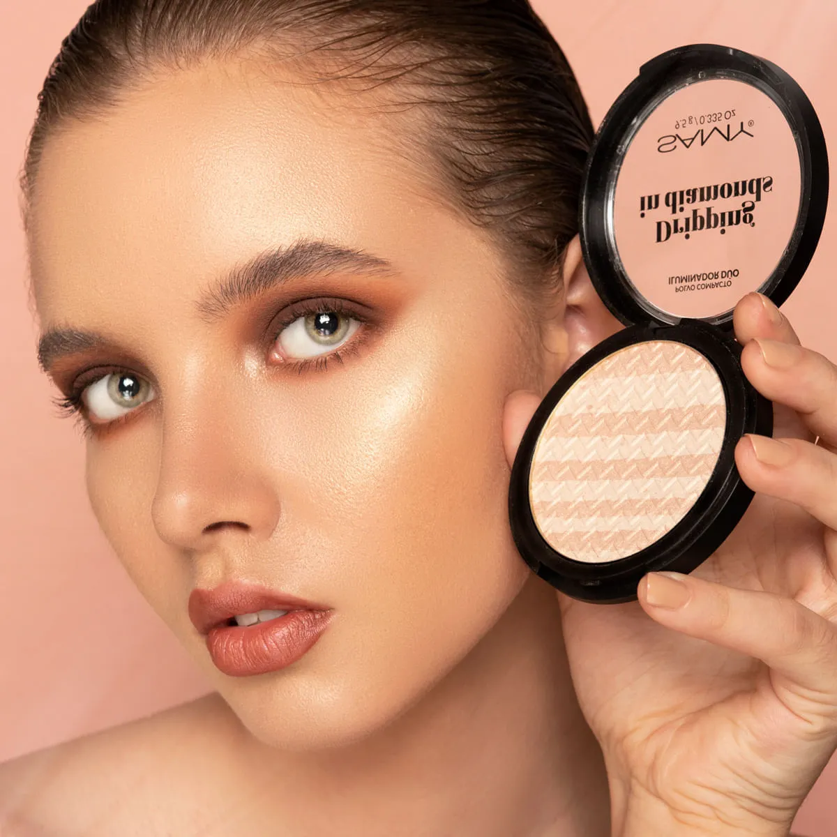 POLVO COMPACTO ILUMINADOR DRIPPING IN DIAMONDS - SAMY - Image 2